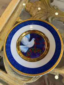 Dufex Art Dove Collector Plate
